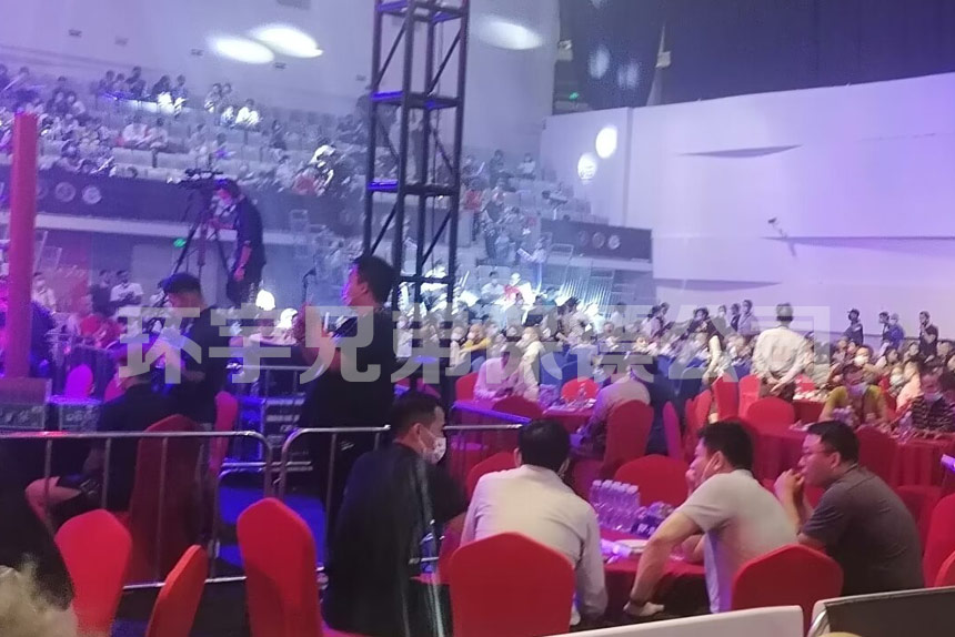 在商務(wù)會(huì)議中臨時(shí)保鏢都能提供哪些安保服務(wù)